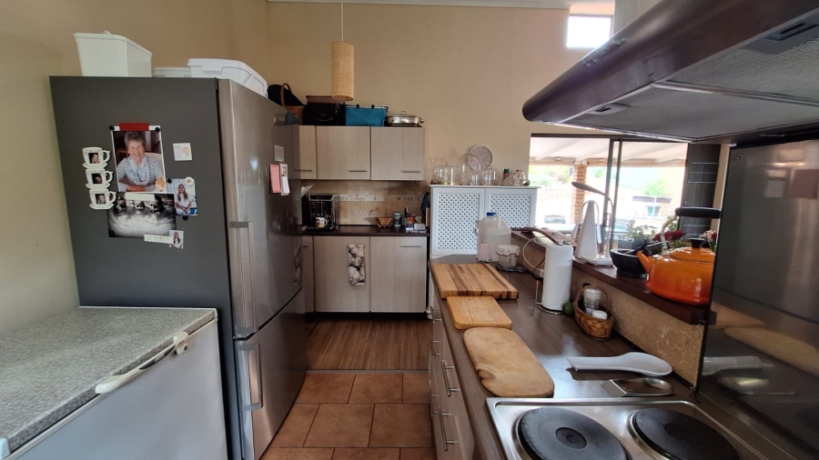 To Let 2 Bedroom Property for Rent in Stilbaai Wes Western Cape